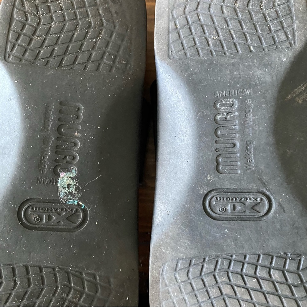 Munro‎ elastic double strap black sandal w/ Birkenstock footbed size 9 - Picture 13 of 14